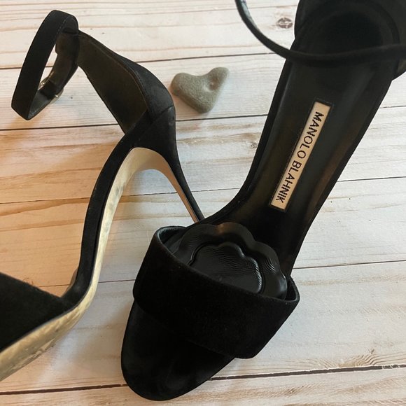 Manolo Blahnik Tres Ankle Strap Sandal Black Suede Sz 38 - Picture 3 of 10